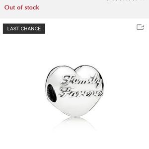 Pandora Family Union clips